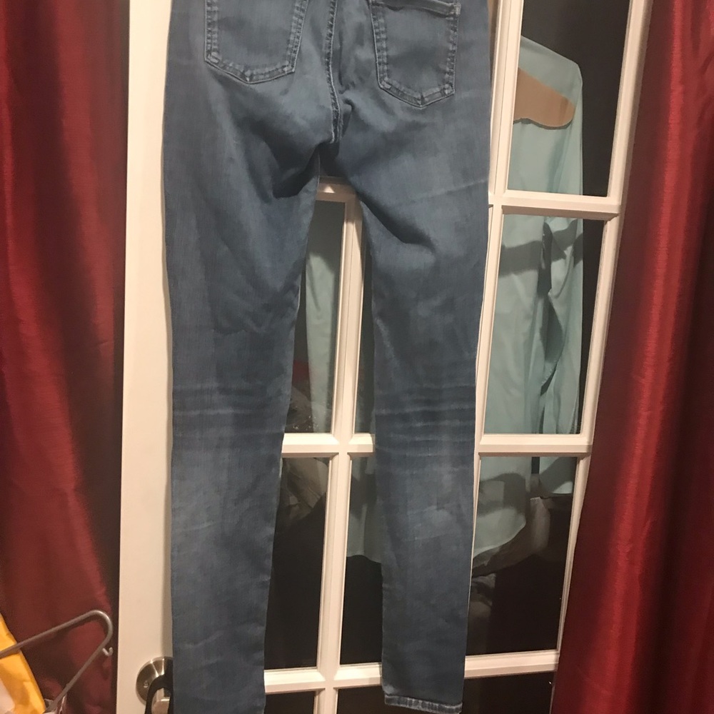UniQlo jeans - Picture 3 of 6